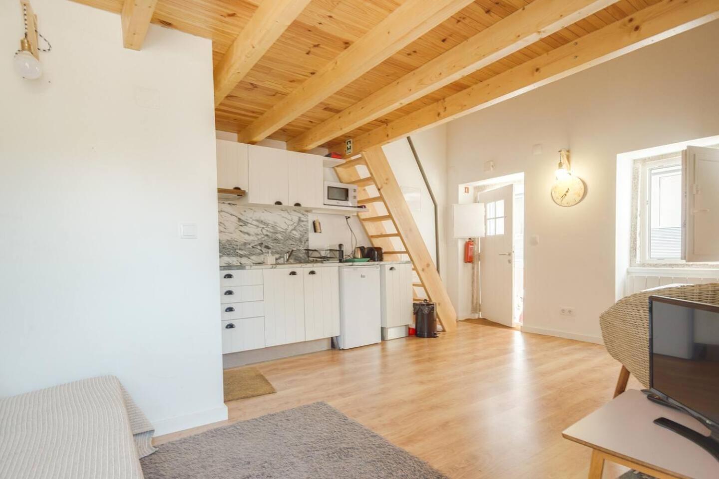 Classic Lisbon Homes: Bright & Central In Belem Eksteriør billede