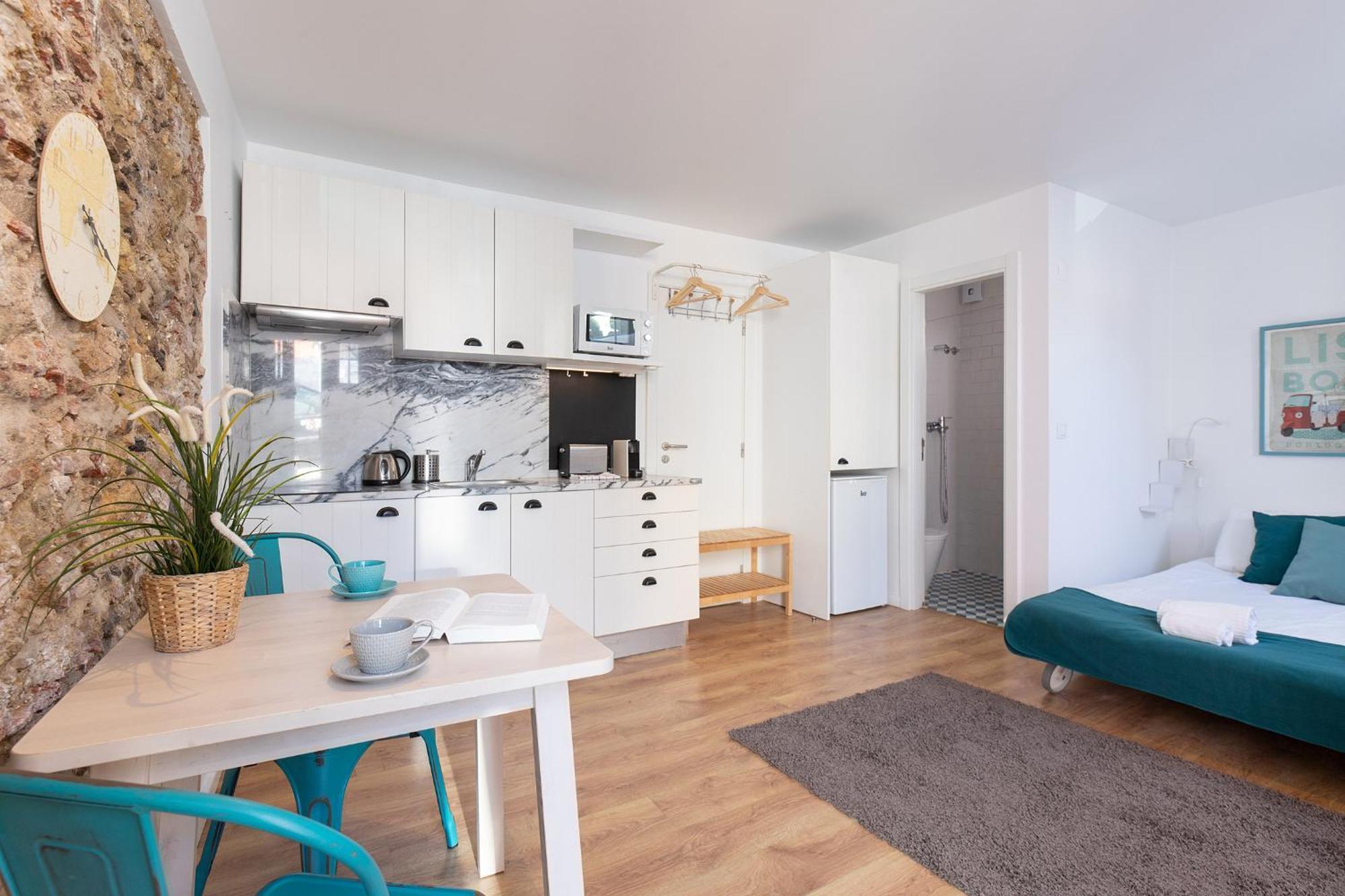 Classic Lisbon Homes: Bright & Central In Belem Eksteriør billede